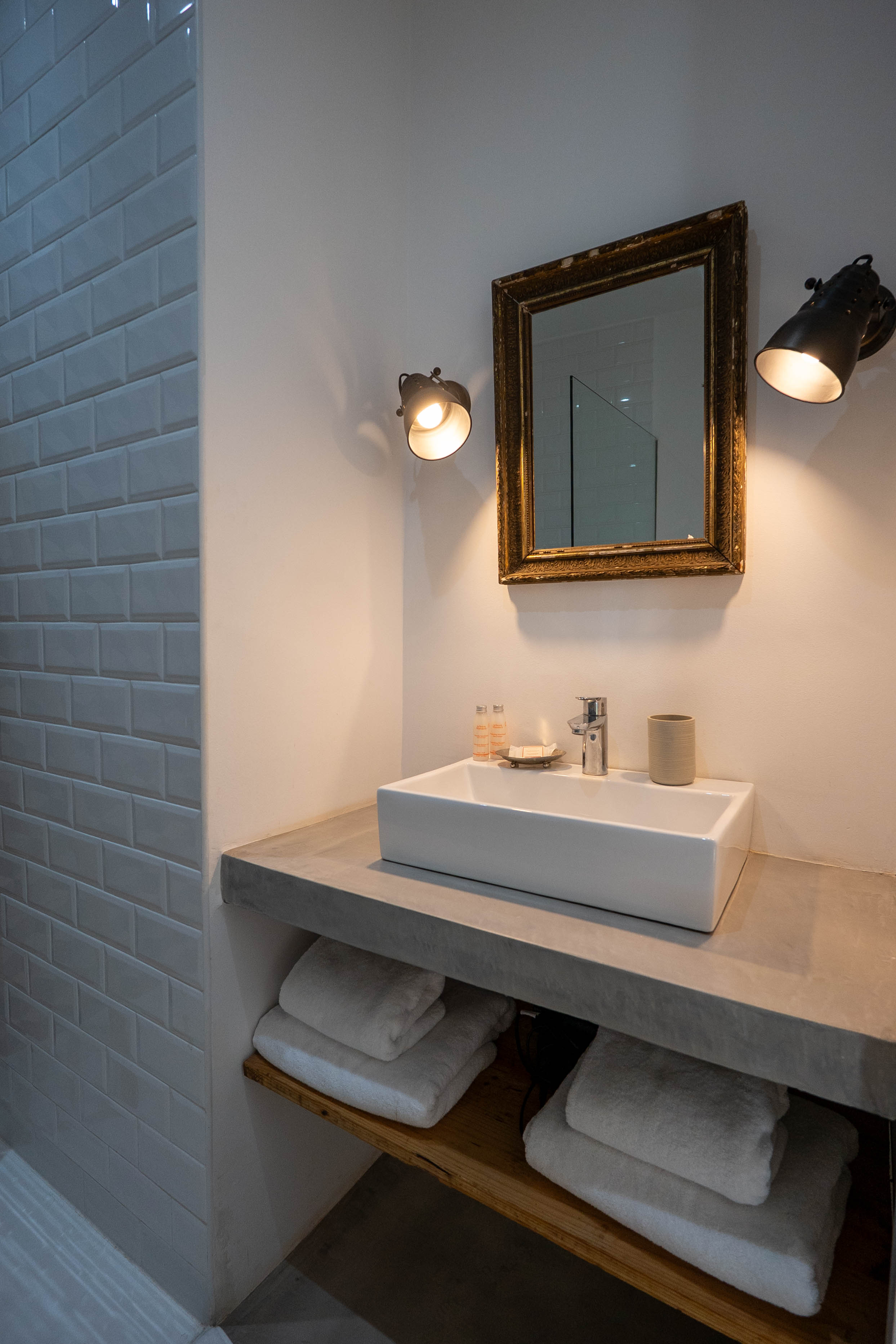 Salle de bain 1 Villa Loulou